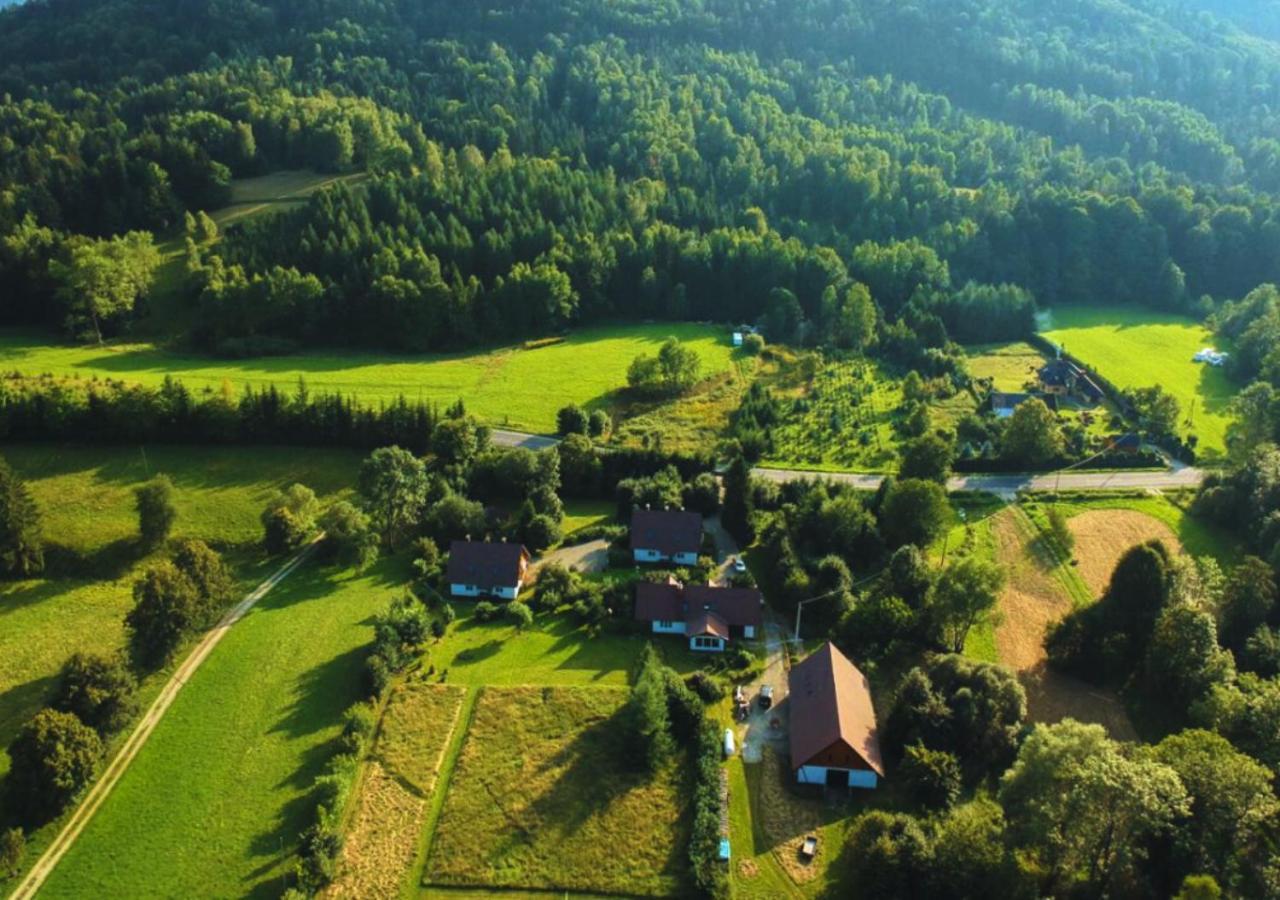 Rezydencja Bukowy Dwor Czarna  Exterior foto